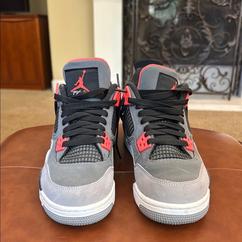 Jordan 4 Infrared - Picture 2 of 10